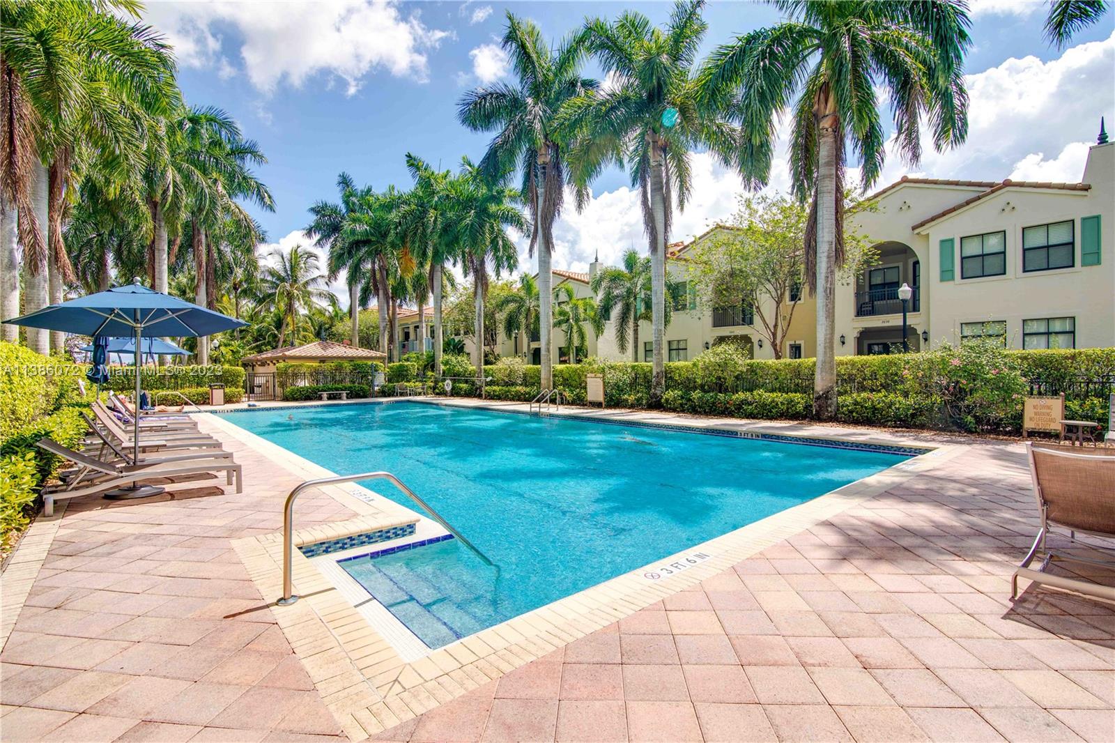 VILLA ALHAMBRA CONDO - Residential