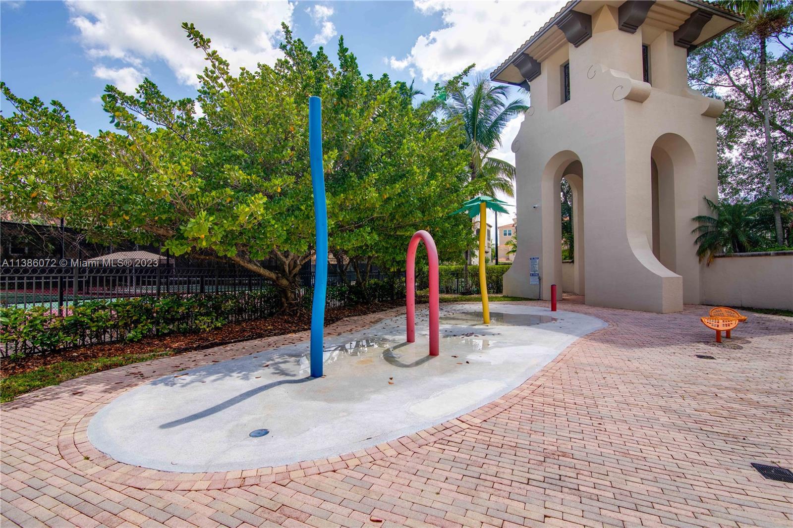 VILLA ALHAMBRA CONDO - Residential
