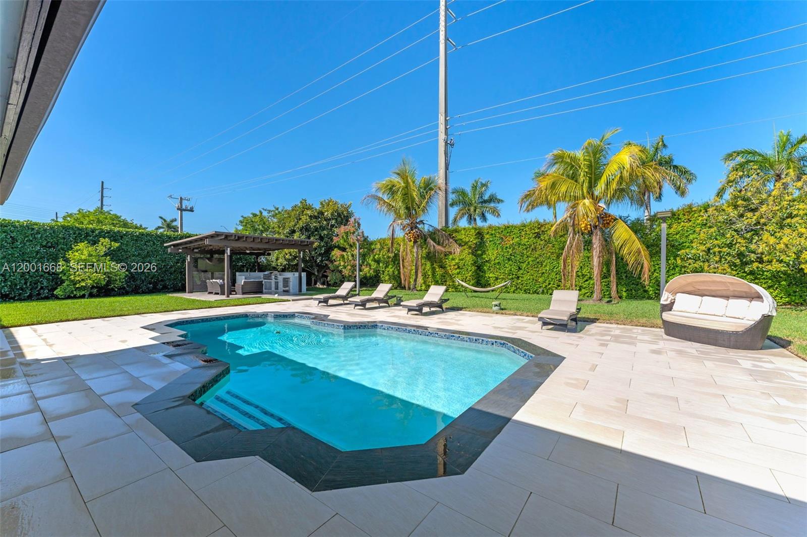 PINE SHORE SEC 3 - Residential