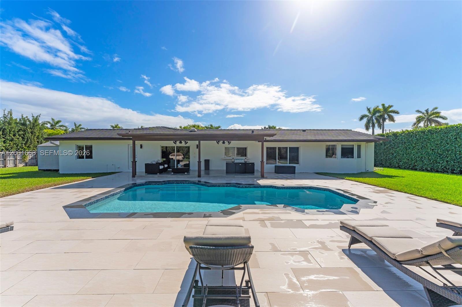 PINE SHORE SEC 3 - Residential