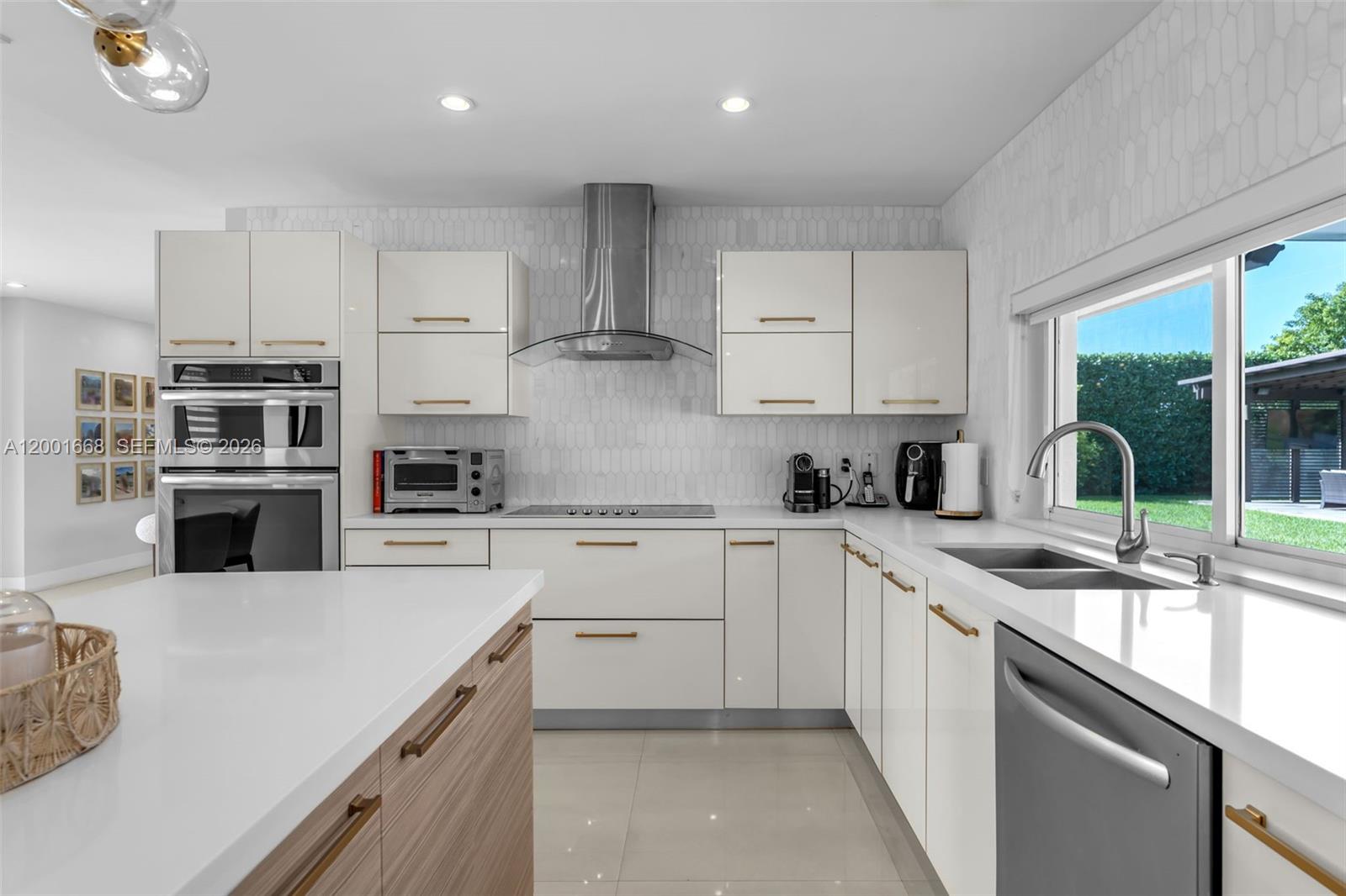 PINE SHORE SEC 3 - Residential