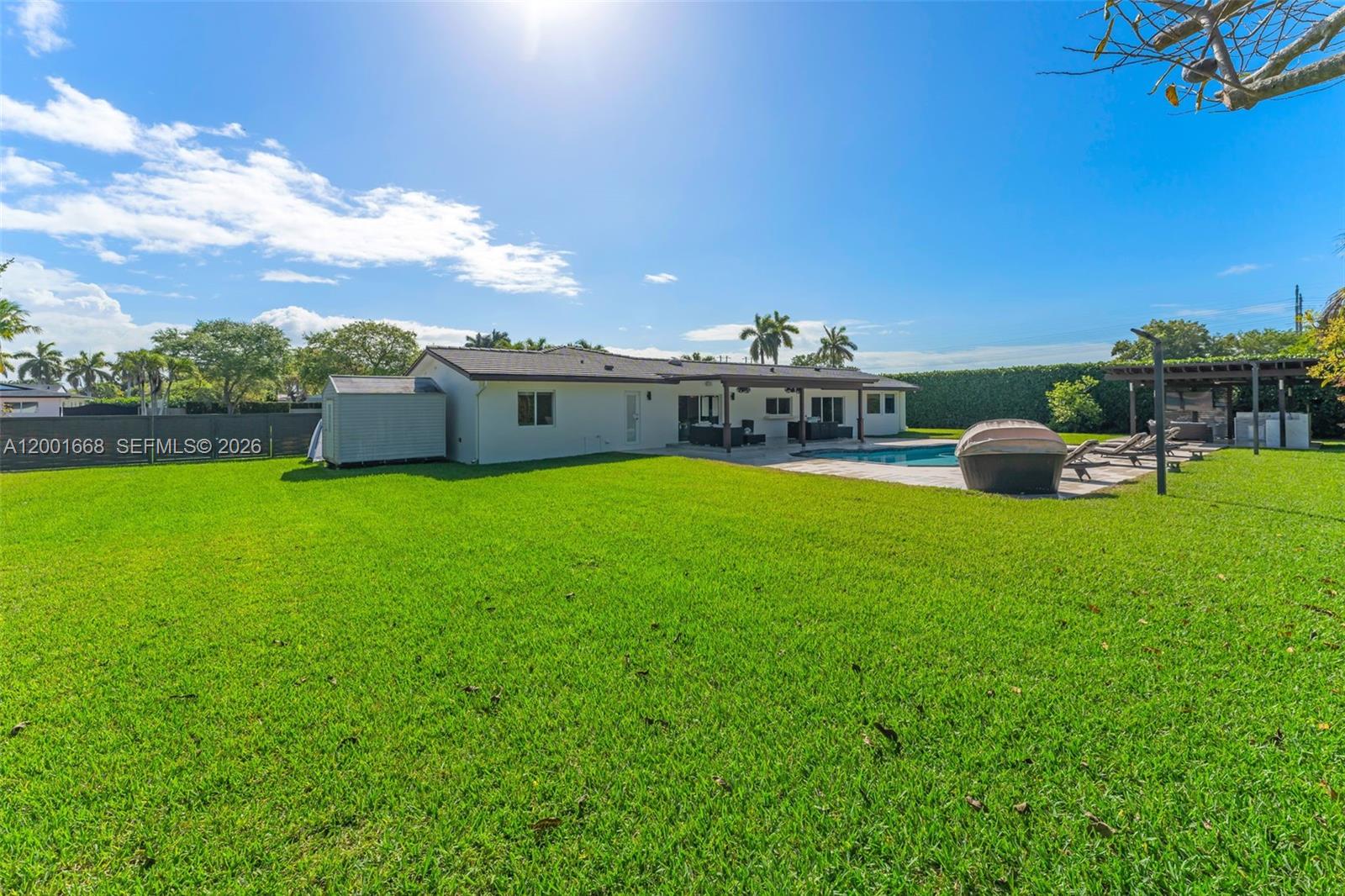 PINE SHORE SEC 3 - Residential