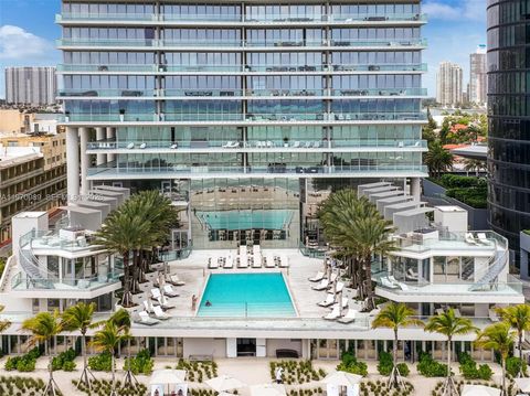 18501 Collins Ave 2003 Sunny Isles Beach FL 33160