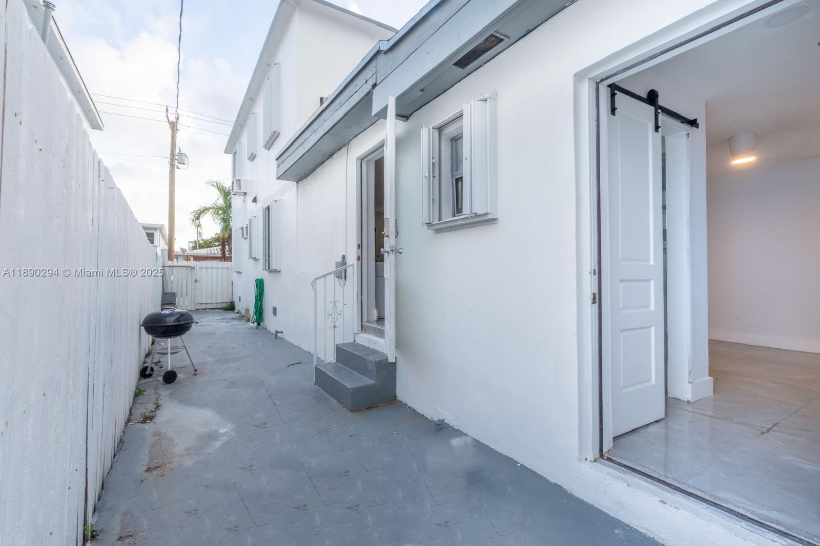 ¤BISCAYNE BEACH-2ND ADDN - Residential