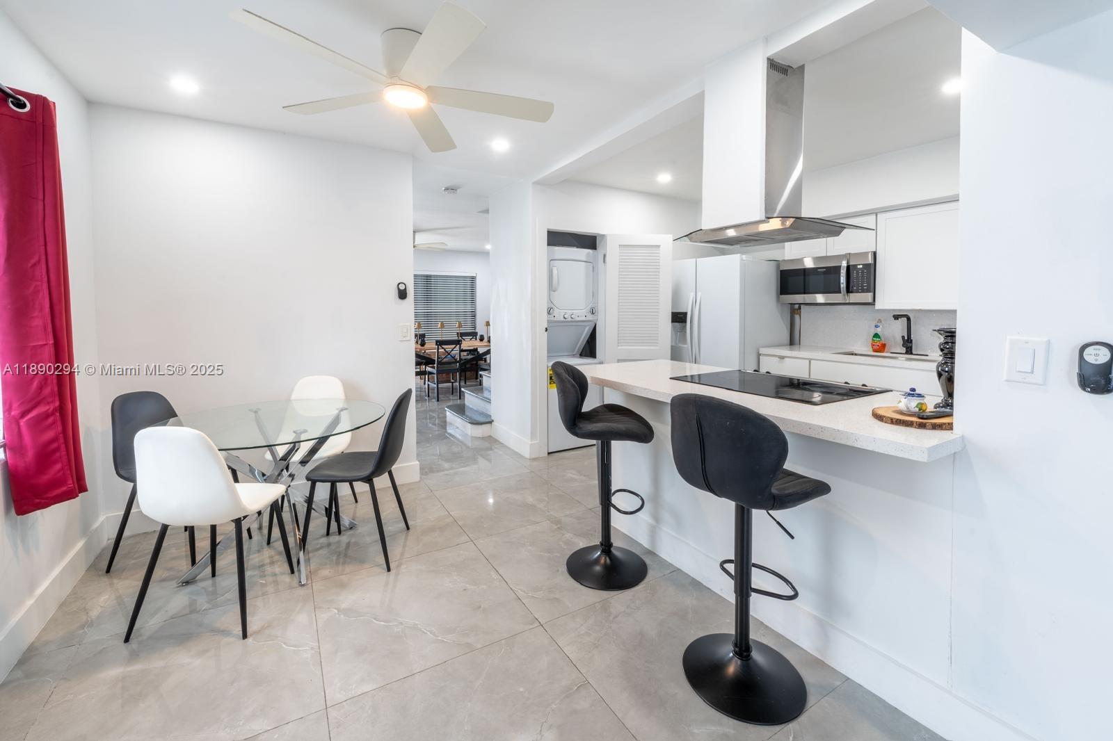 ¤BISCAYNE BEACH-2ND ADDN - Residential