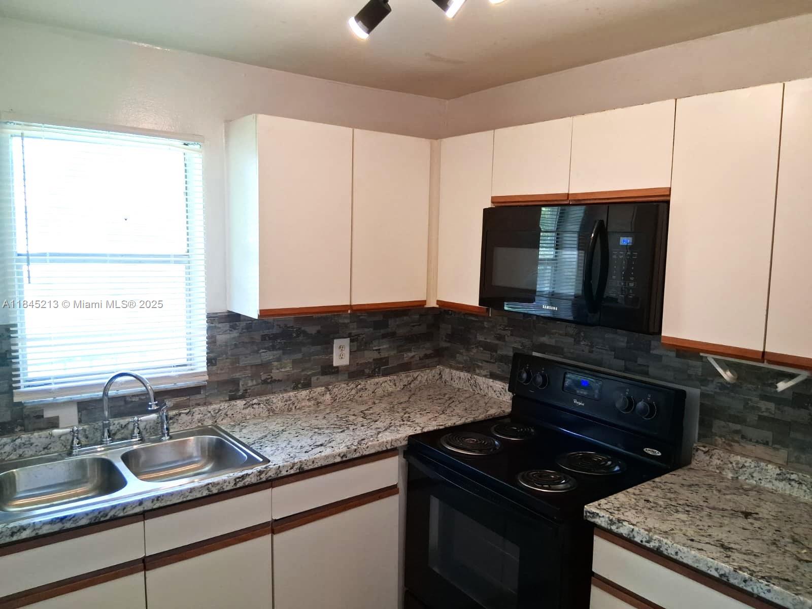 CALYPSO CAY CONDO - Residential Lease