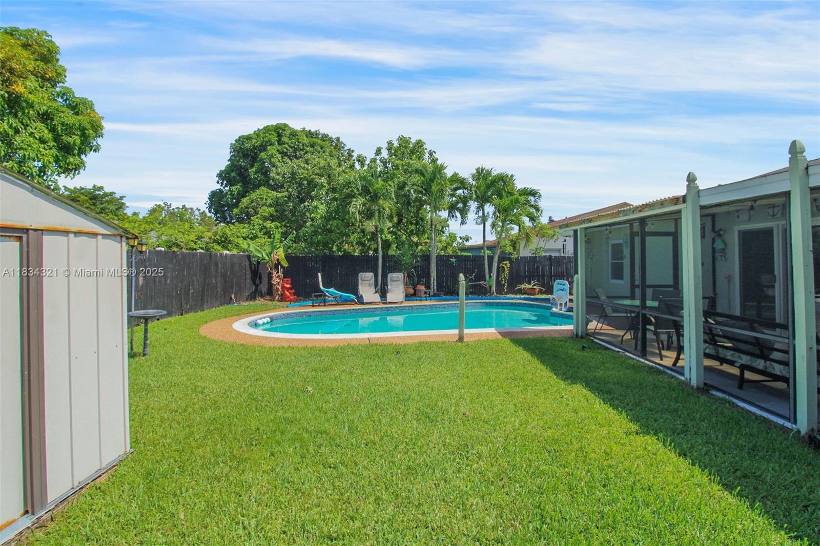 NORTH LAUDERDALE VILLAGE - Residential