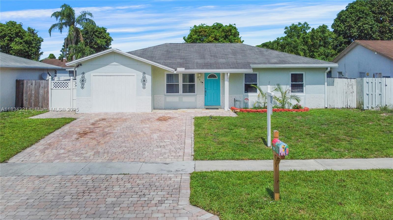 NORTH LAUDERDALE VILLAGE - Residential