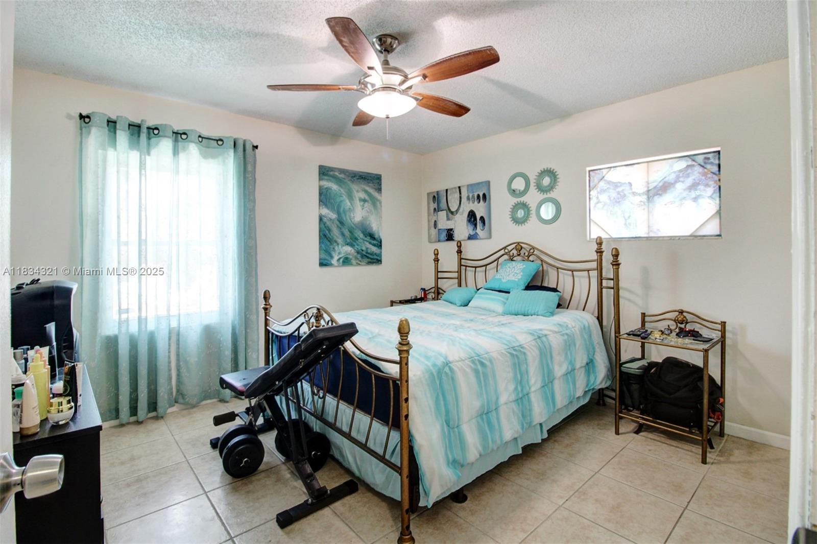 NORTH LAUDERDALE VILLAGE - Residential