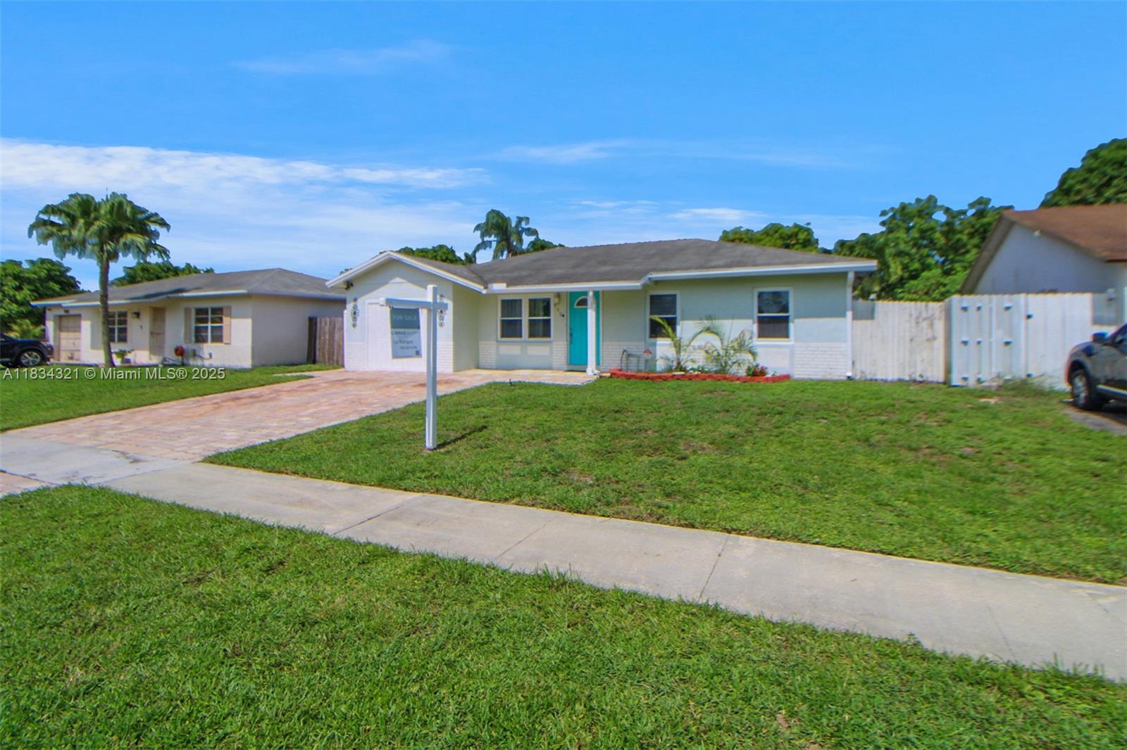 960 SW 83rd Ave