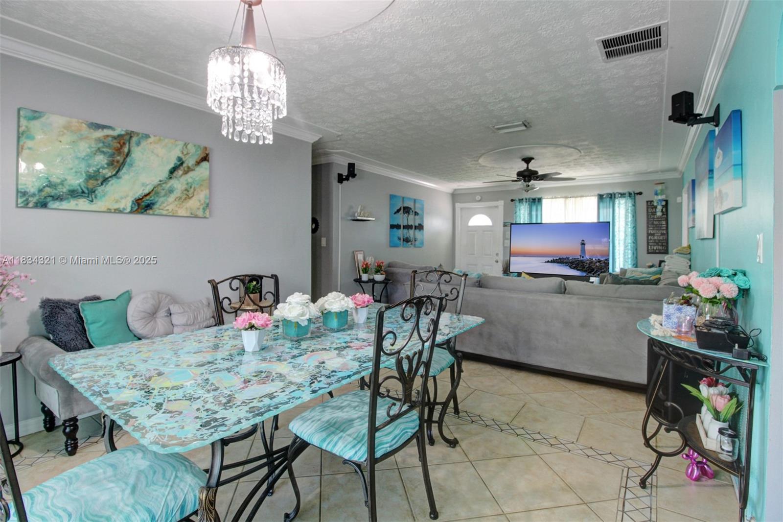 NORTH LAUDERDALE VILLAGE - Residential