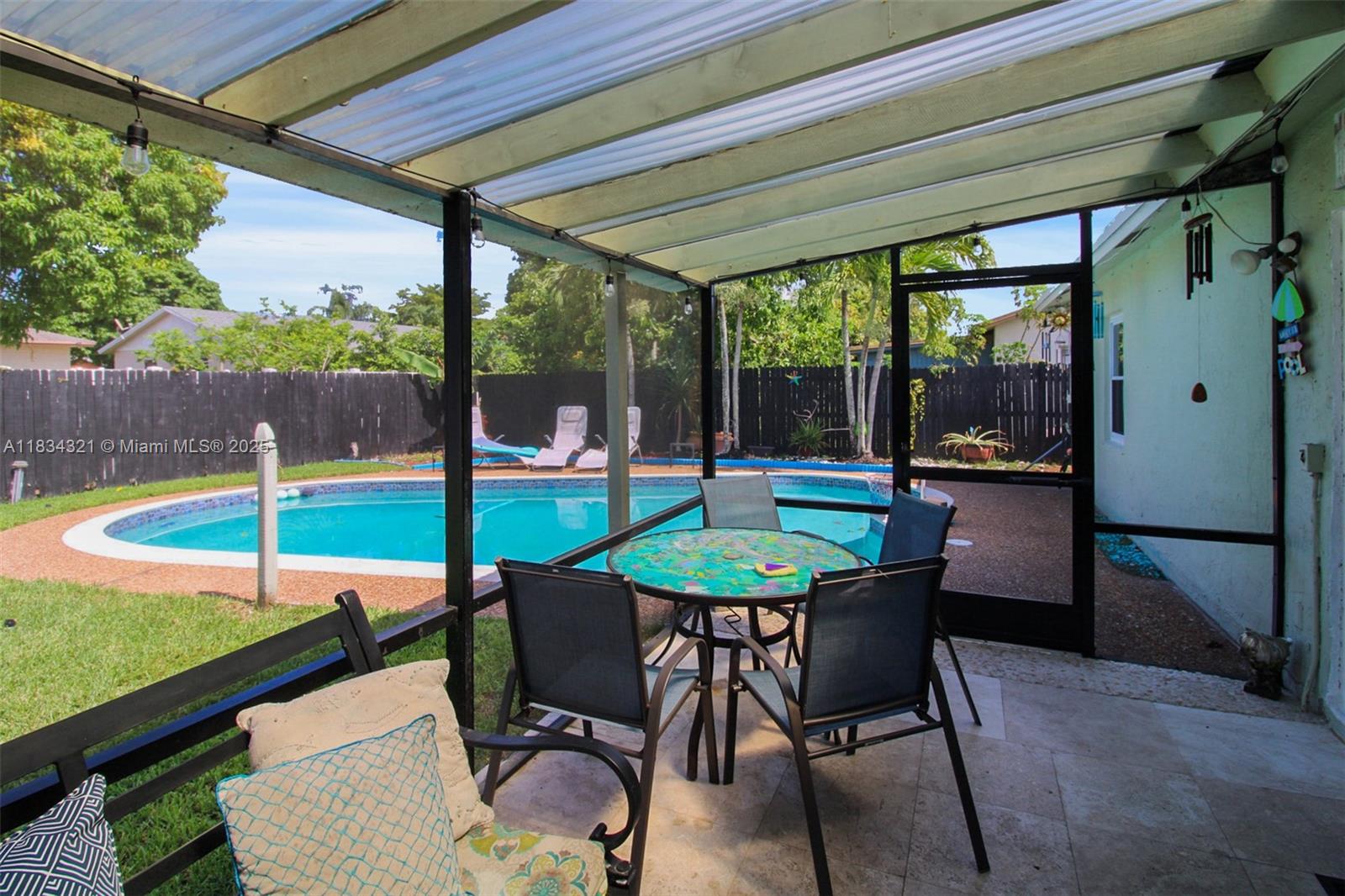 NORTH LAUDERDALE VILLAGE - Residential