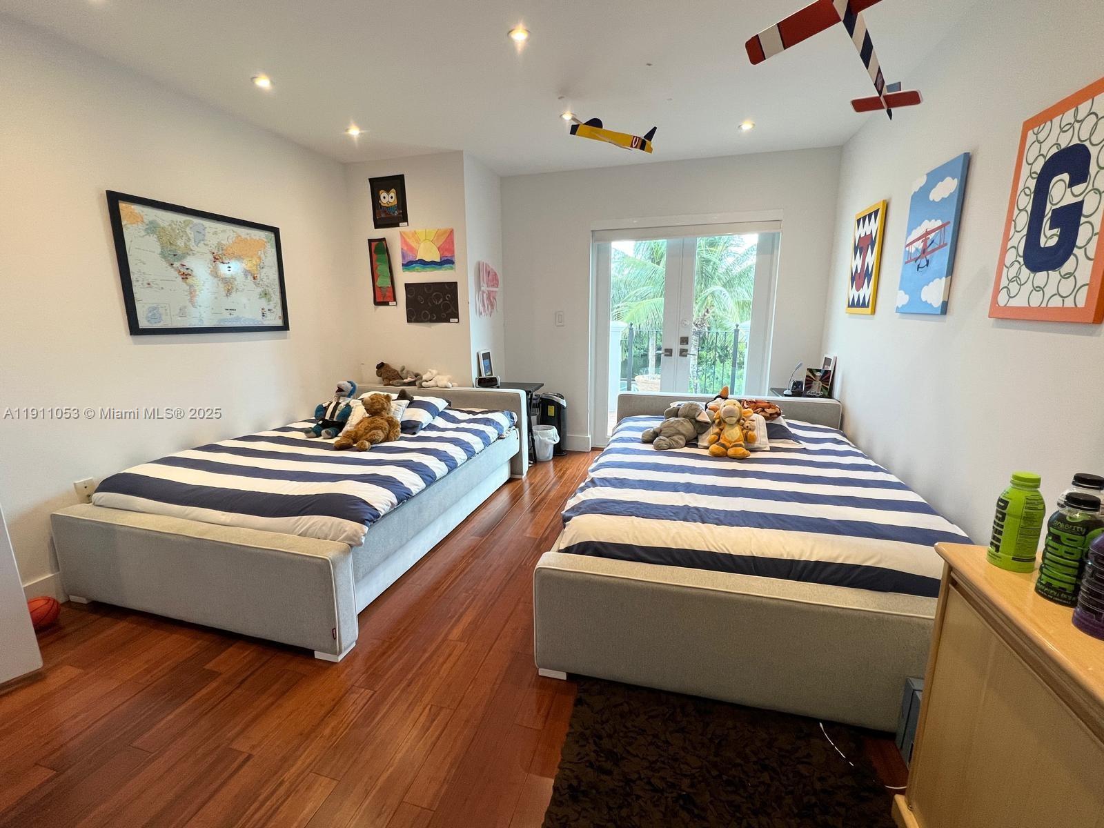 AVENTURA LAKES PHASE 1 - Residential