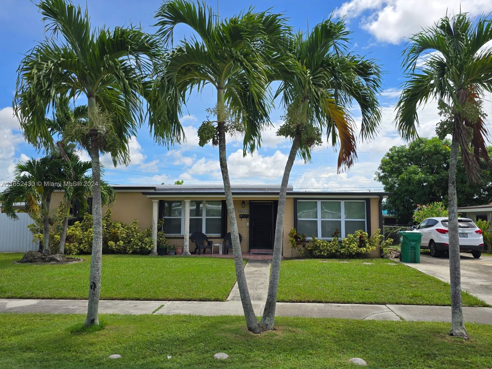 View Miami, FL 33165 house