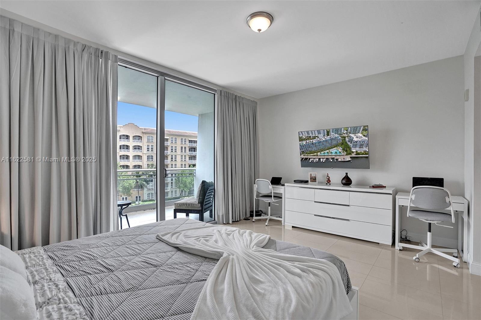 ARTECH RESIDENCES - Residential