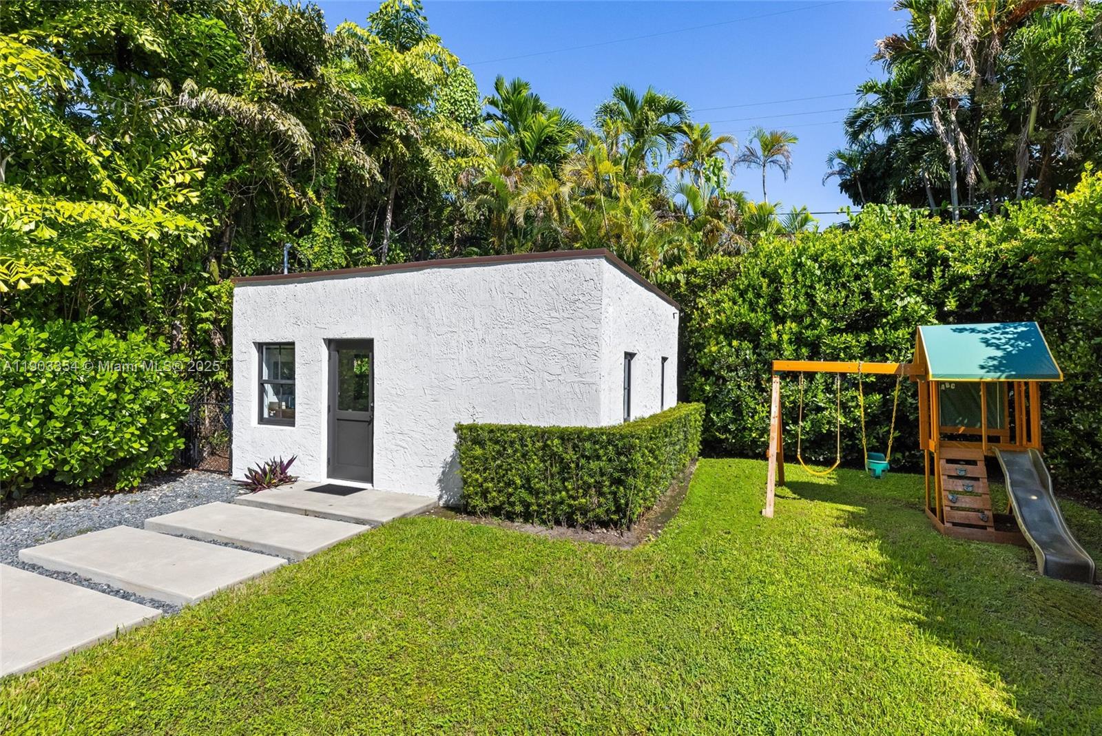 CORAL GABLES SEC E - Residential