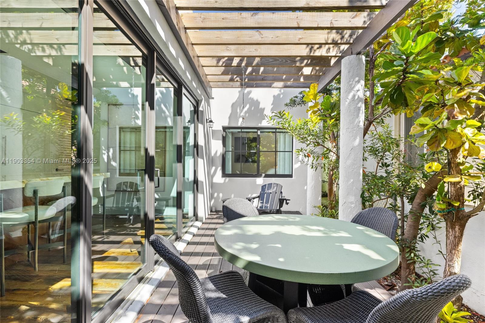 CORAL GABLES SEC E - Residential