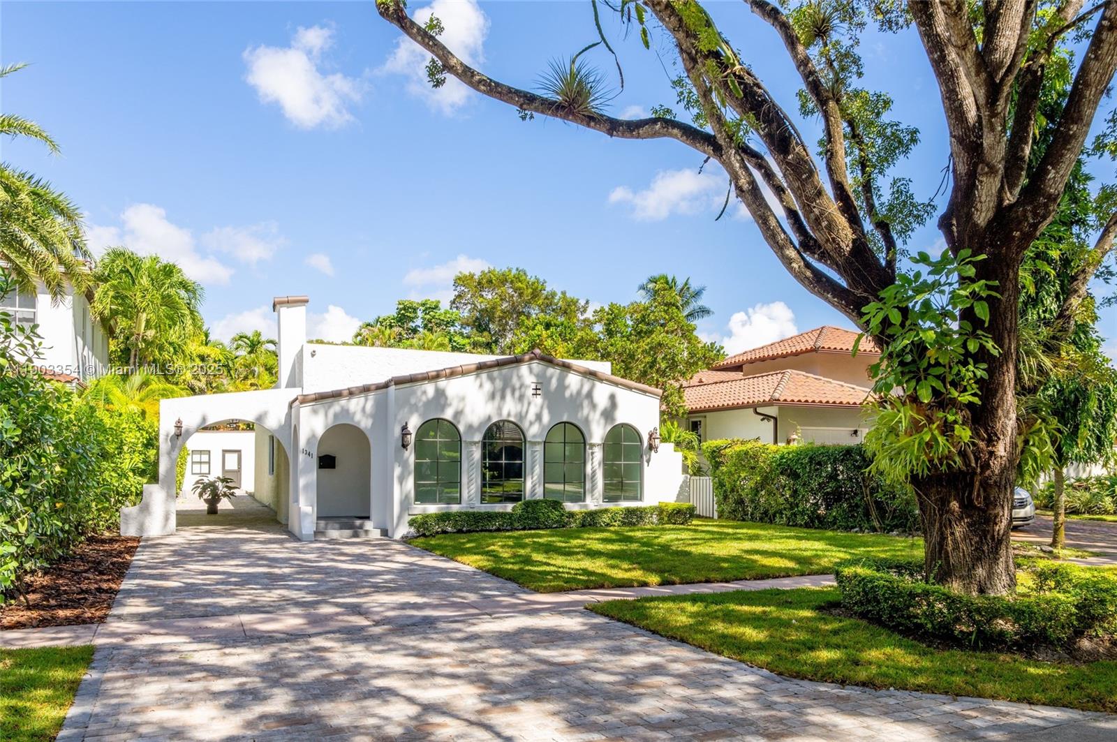 CORAL GABLES SEC E - Residential