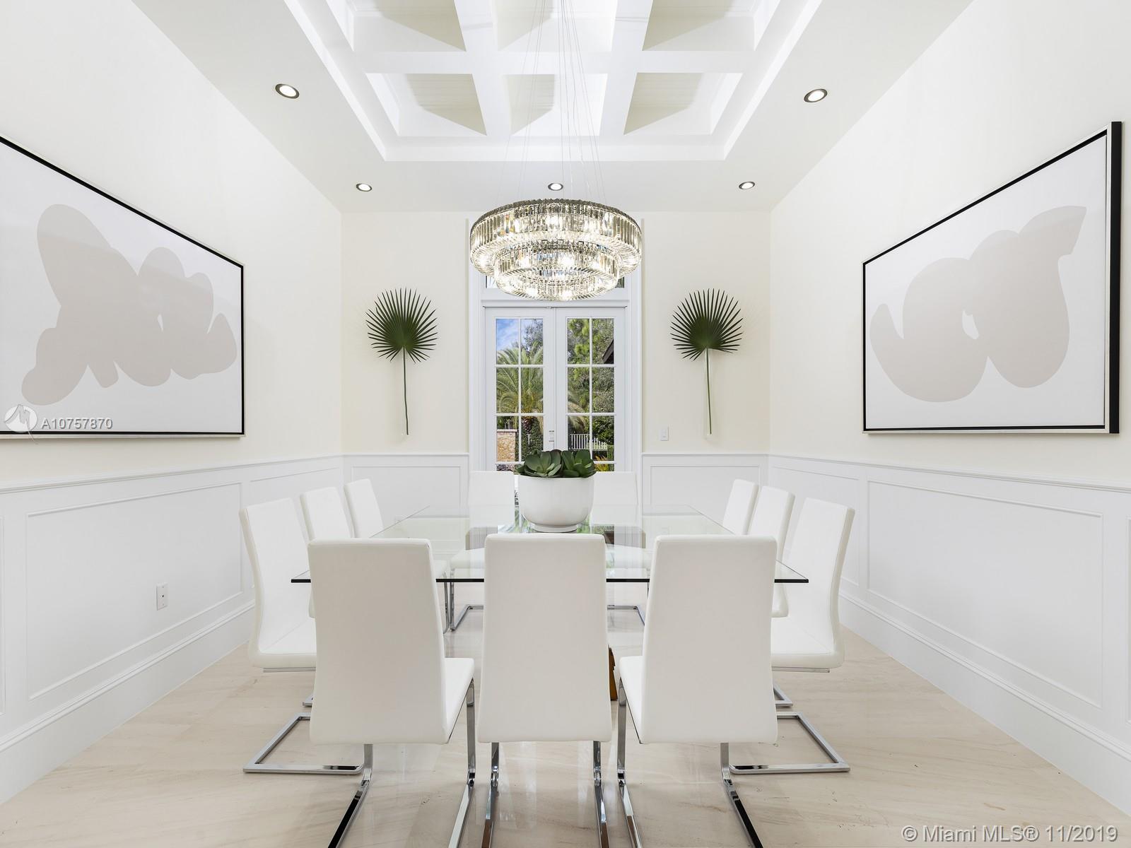 LOS PINOS - Residential