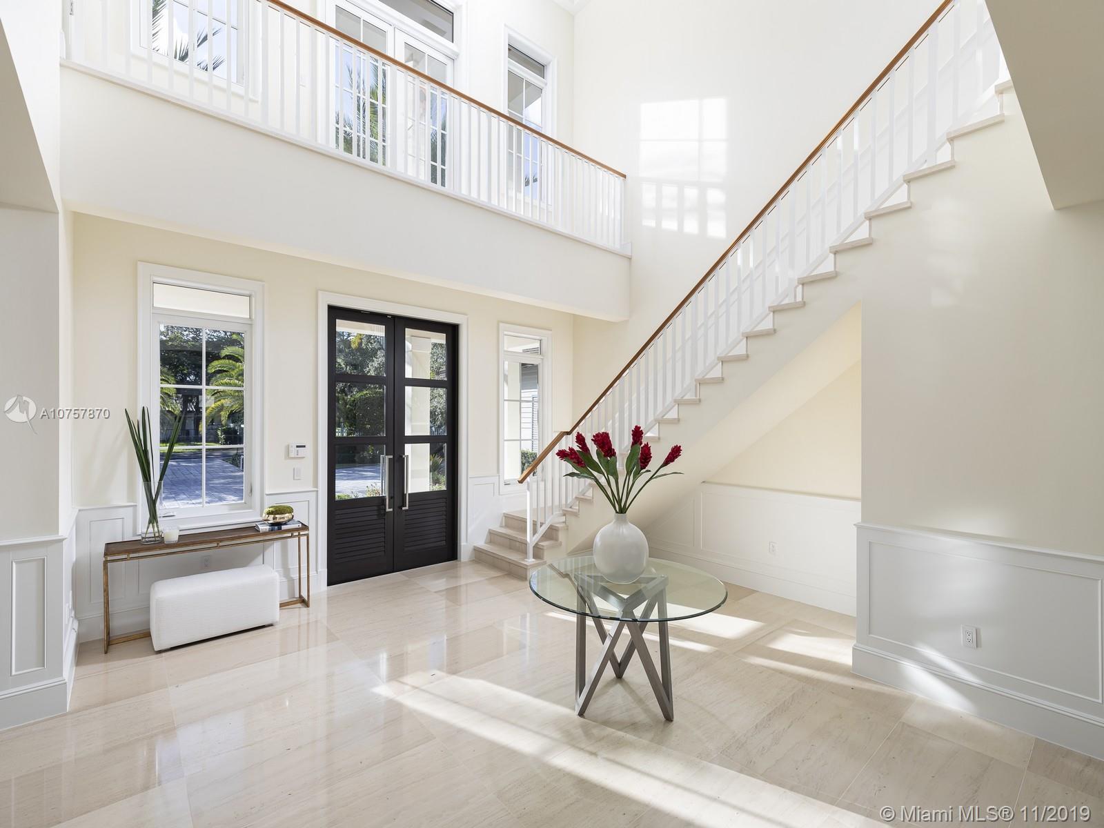 LOS PINOS - Residential