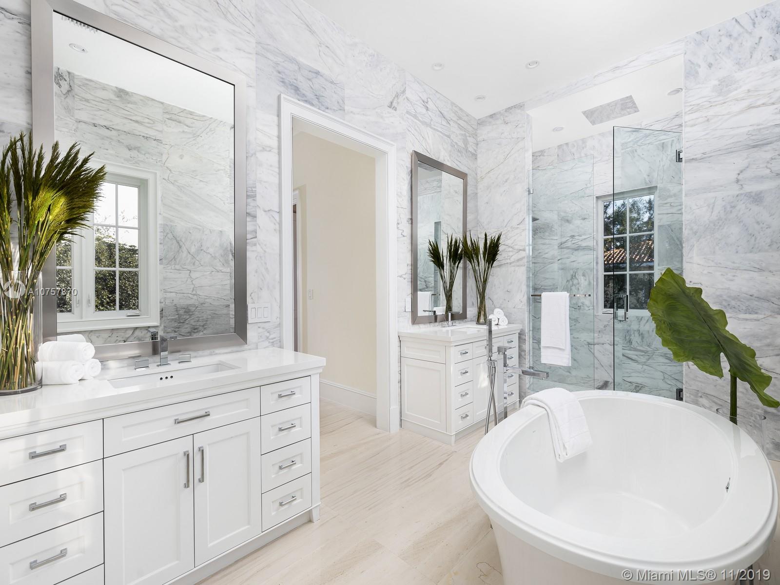 LOS PINOS - Residential