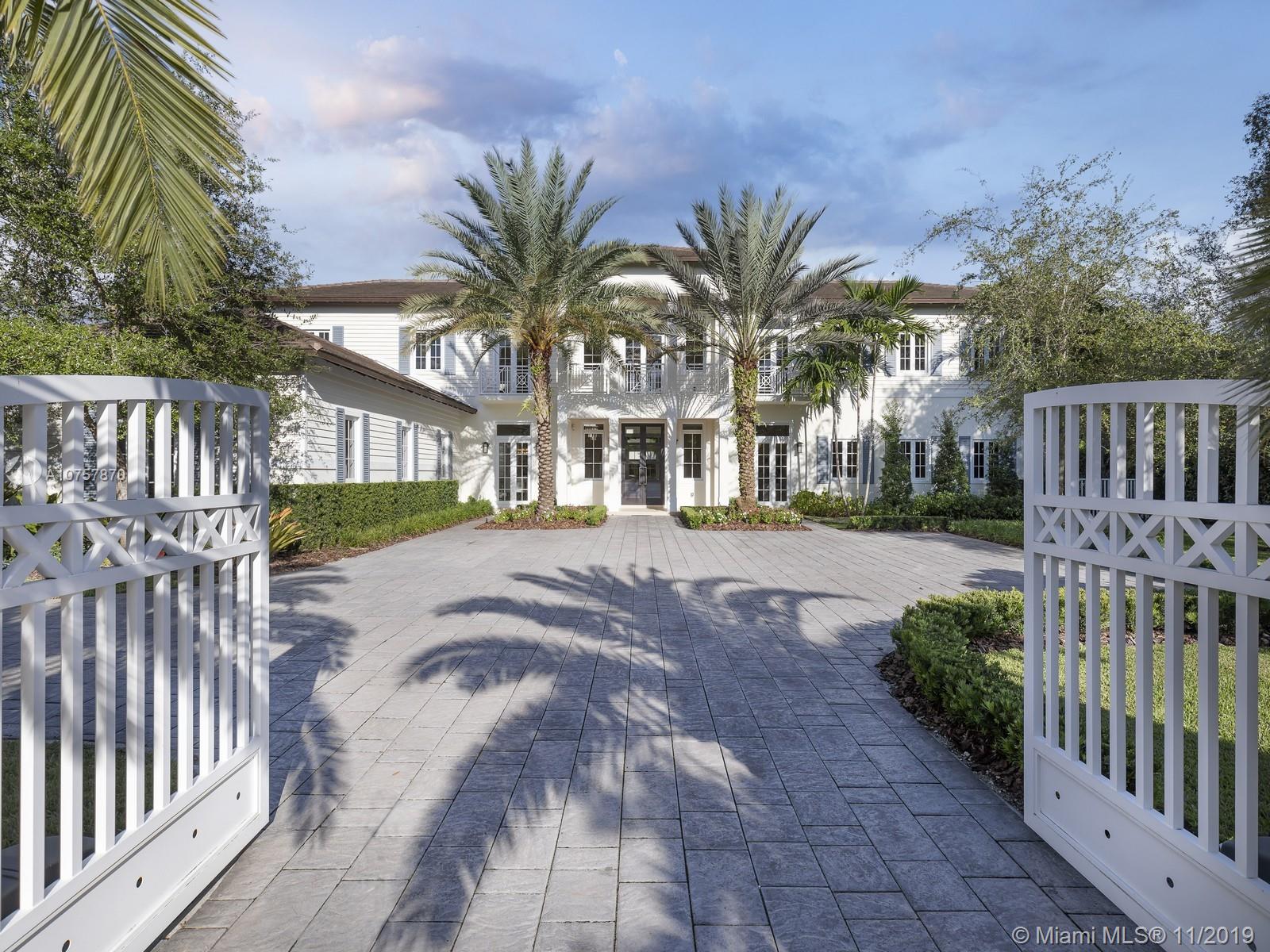 LOS PINOS - Residential