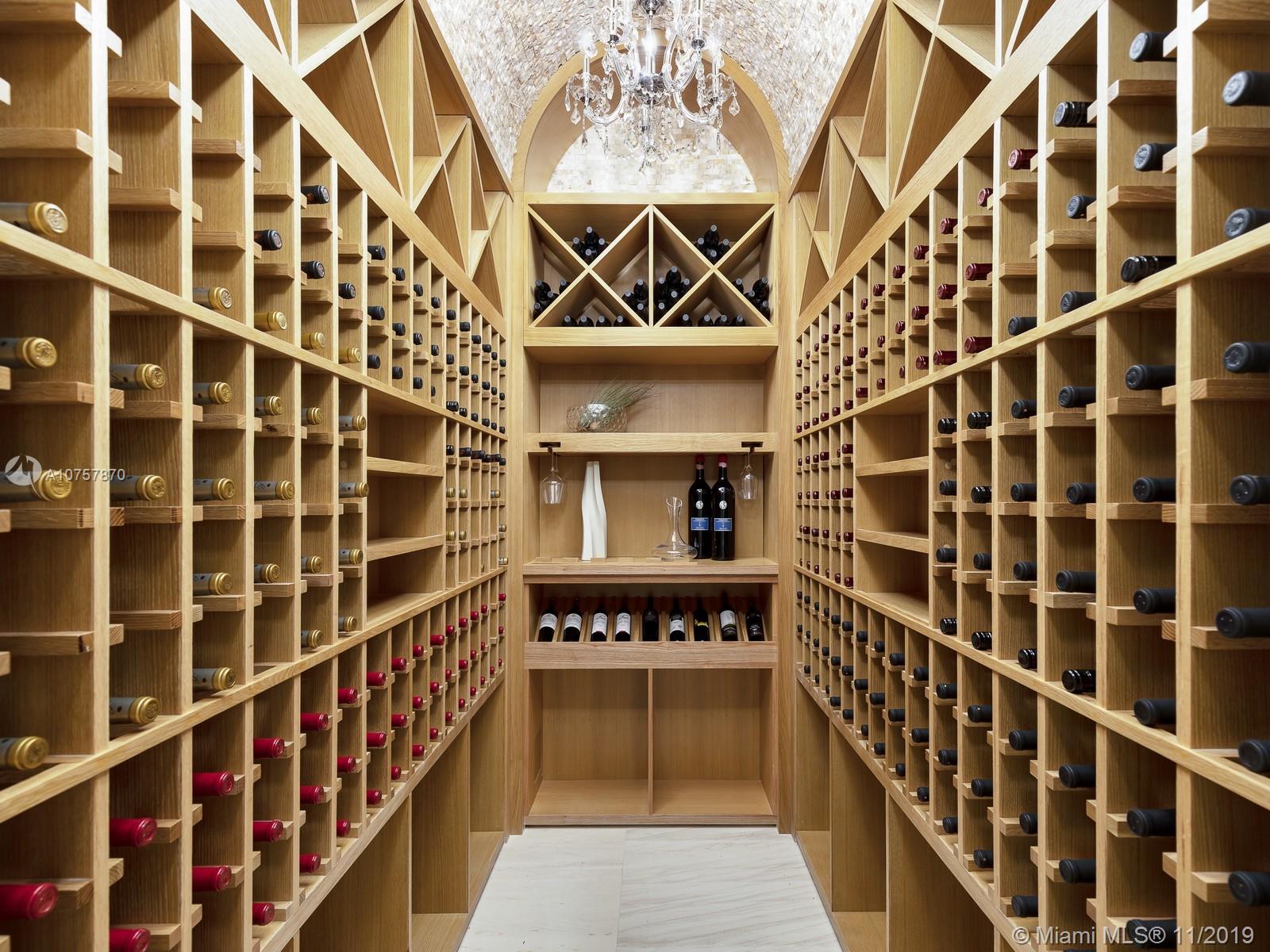 LOS PINOS - Residential