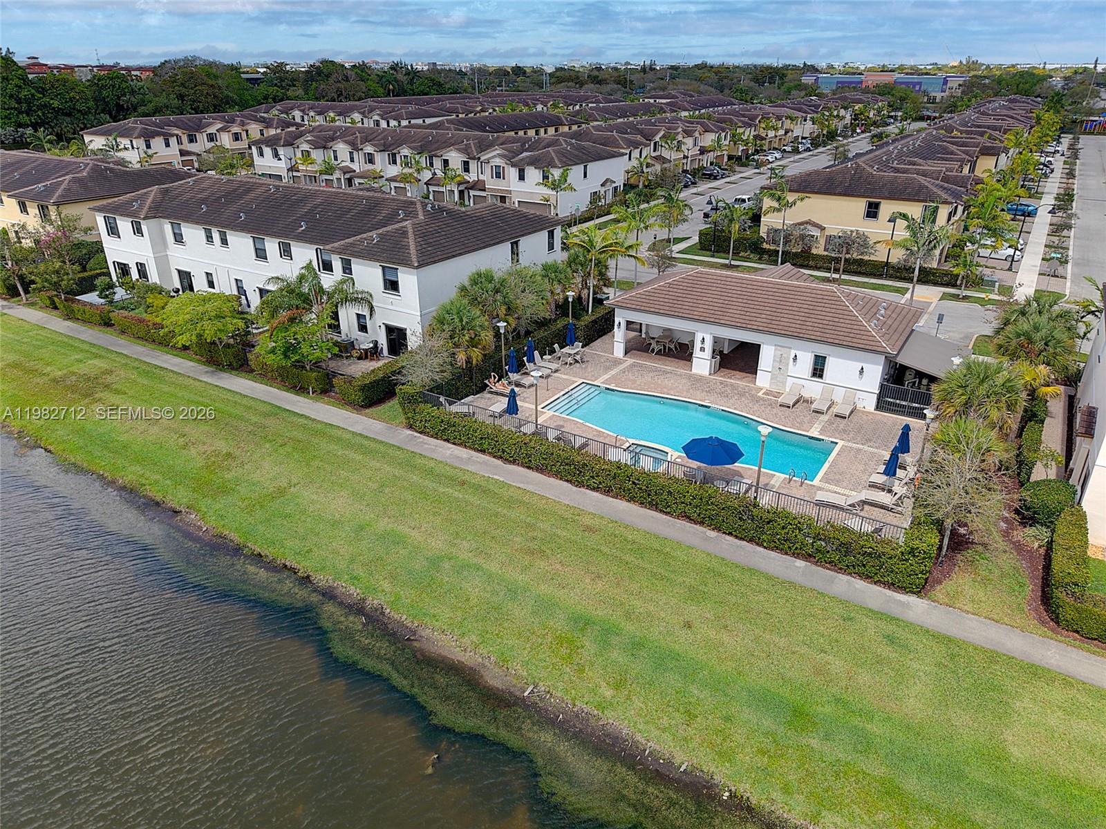 TROTTERS CHASE - Residential