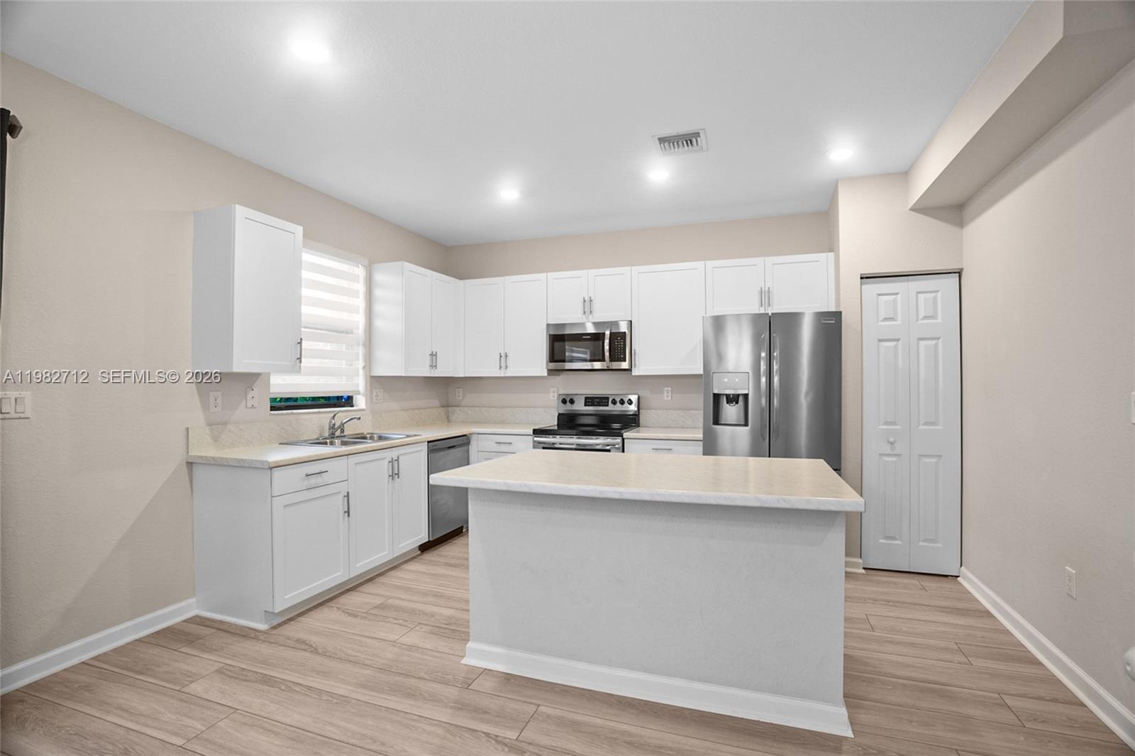 TROTTERS CHASE - Residential