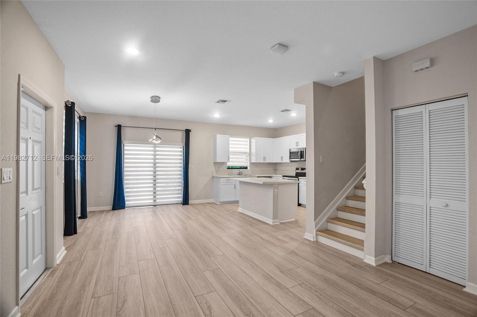 TROTTERS CHASE - Residential