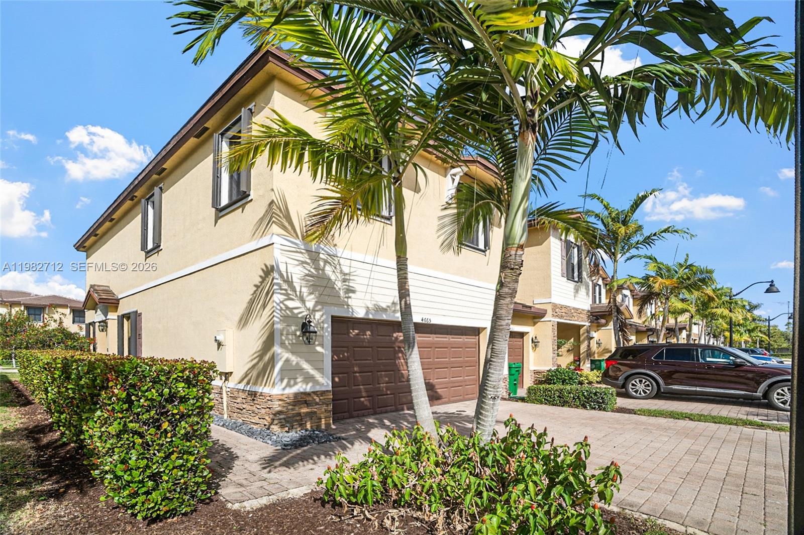 TROTTERS CHASE - Residential