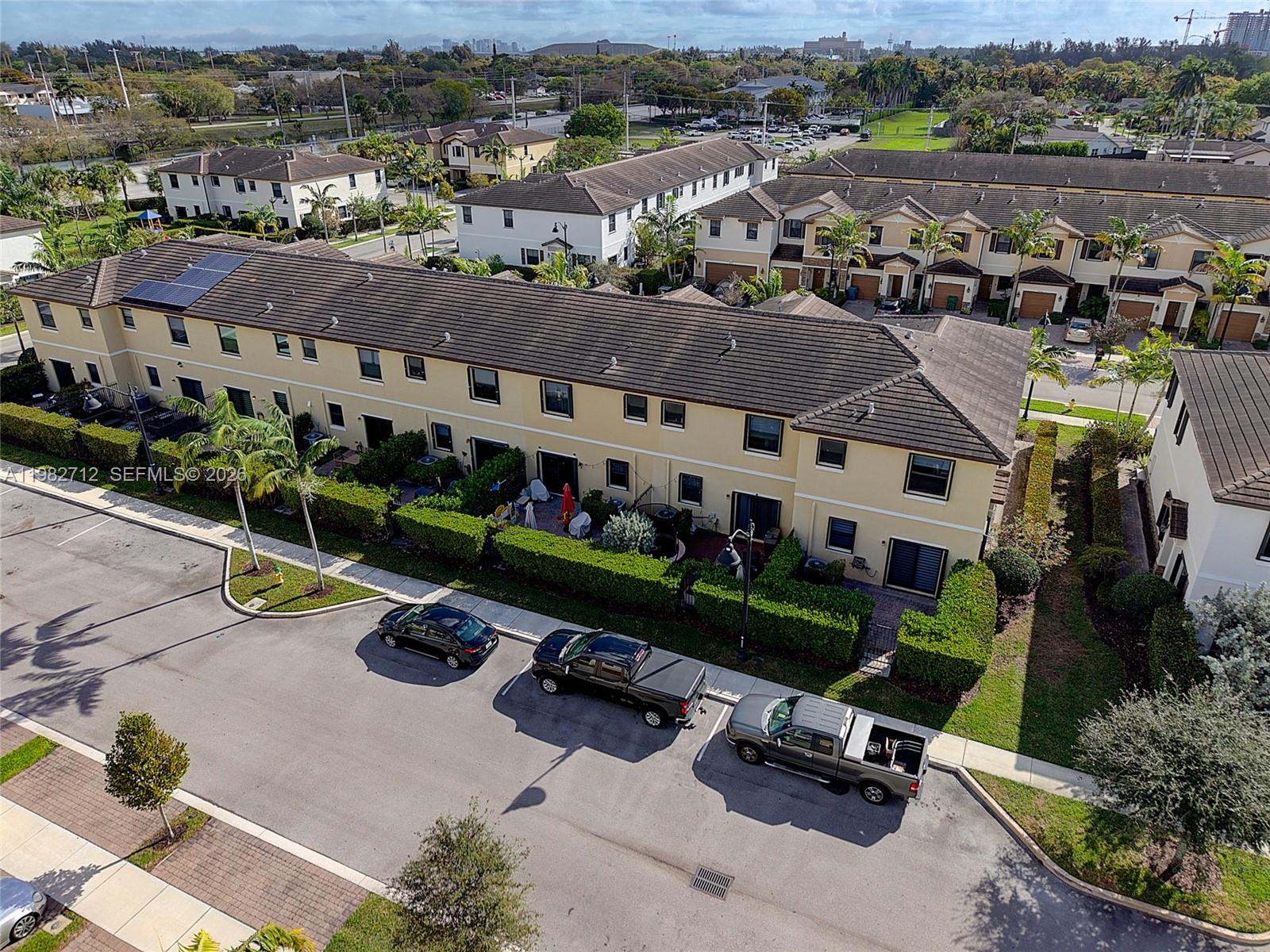 TROTTERS CHASE - Residential