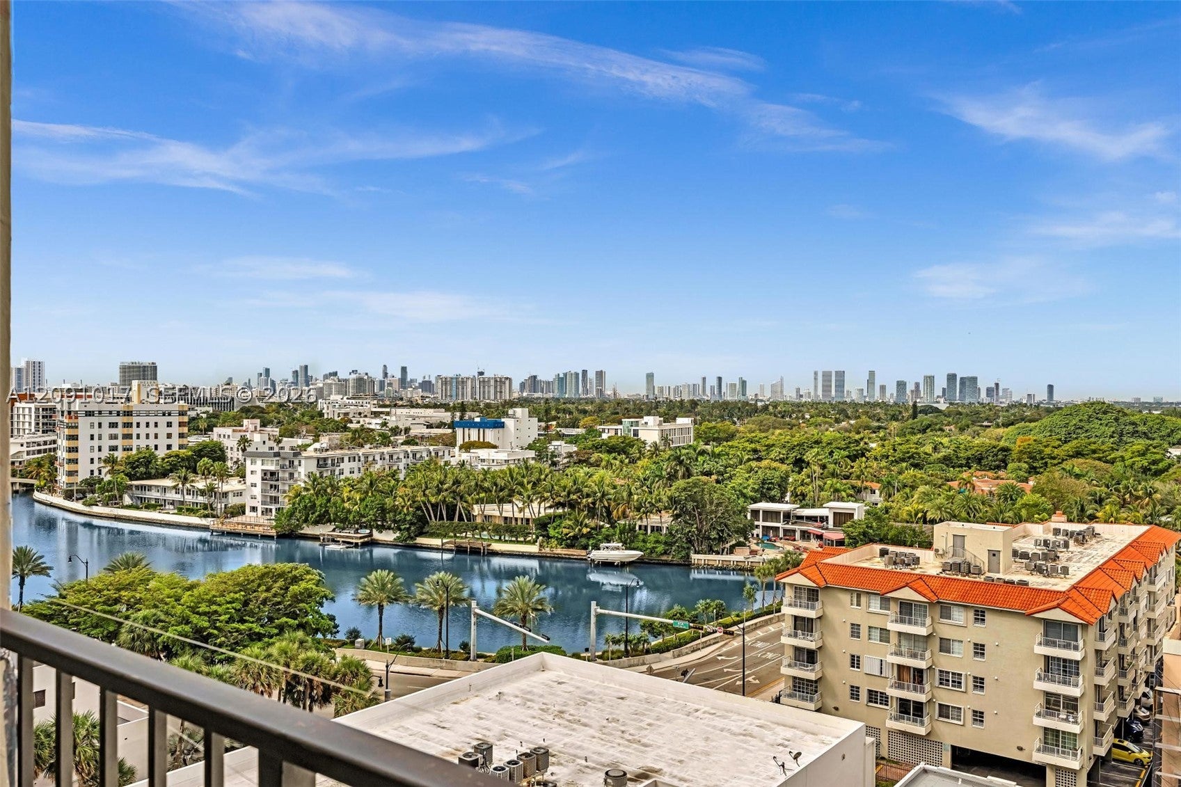 2625 Collins Ave 1109