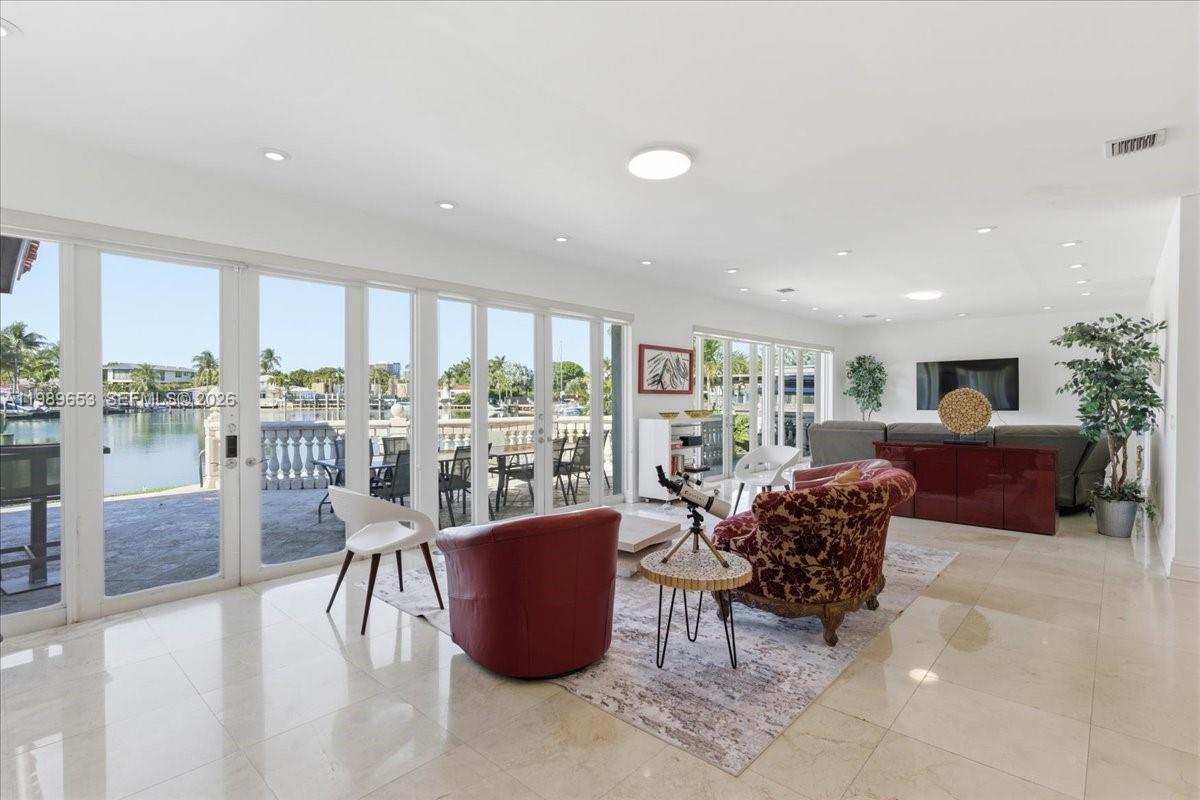 NORMANDY BEACH 2ND AMD & - Residential Lease