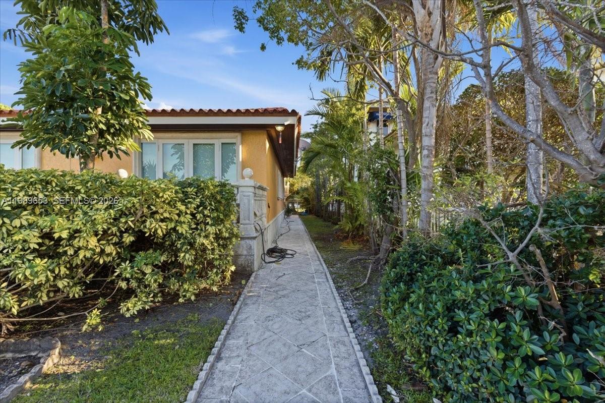 NORMANDY BEACH 2ND AMD & - Residential Lease