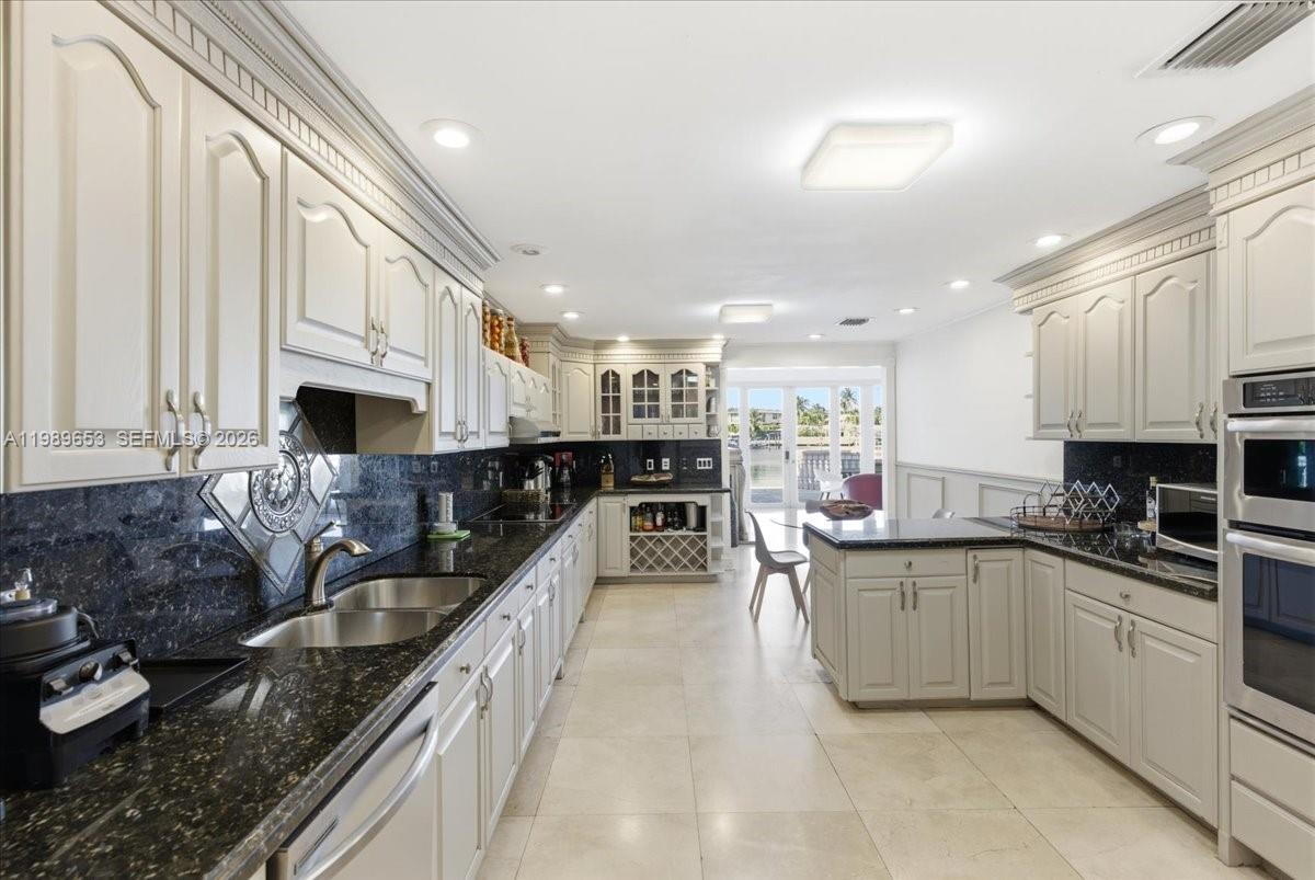 NORMANDY BEACH 2ND AMD & - Residential Lease