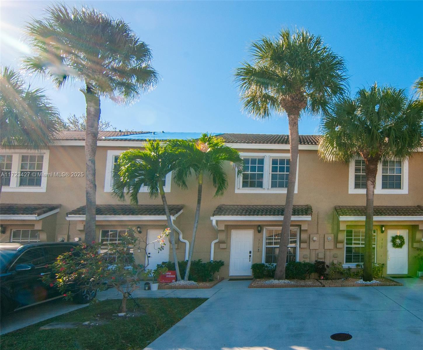 Location, Location, Location! Substantially upgraded townhome located in the gated community of Pelican Pointe with exquisite modern features that create the perfect place to call home. This townhome is one of it's kind with a great extended marble flooring in the backyard that has a screwed in pergola, great for family gatherings and outdoor barbecues. All of the bathrooms have been completely upgraded, with modern lighting fixtures and spacious shower rooms. It also has an elegant niche for the television (TV can be negotiated separately). This incredible townhome has shutters & 2 parking spaces assigned in front, it is located minutes away from P.Pines Mall, parks, restaurants & hospital. The community offers, tennis court ,pool, exercise room, jacuzzi. Basic cable is included in HOA.