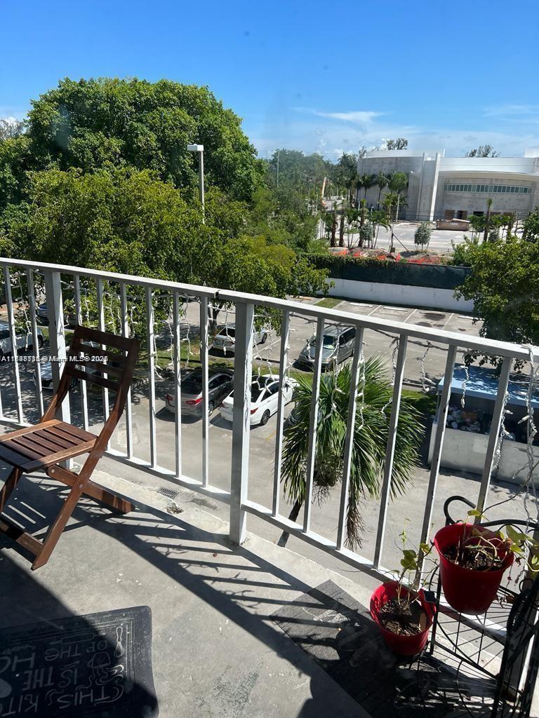 MONTECARLO CONDO - Residential