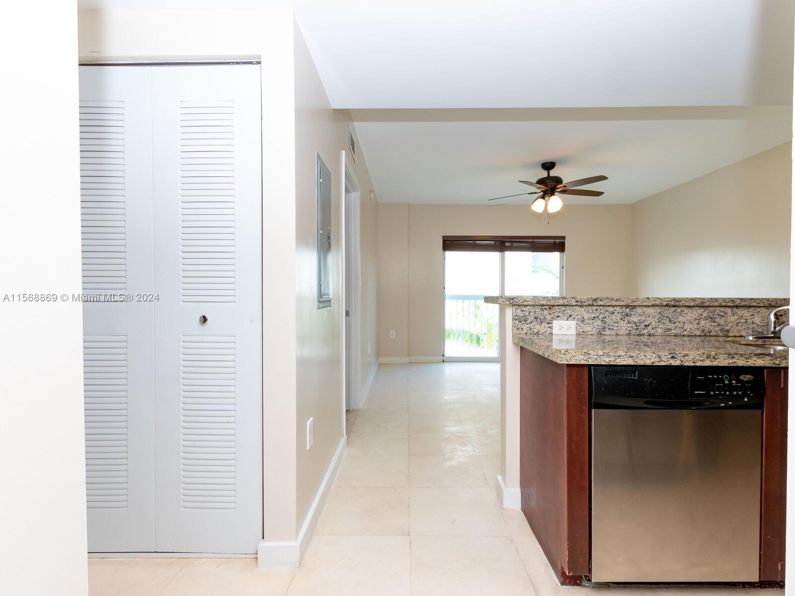 VILLAGGIO IN THE GROVE TO - Residential Lease