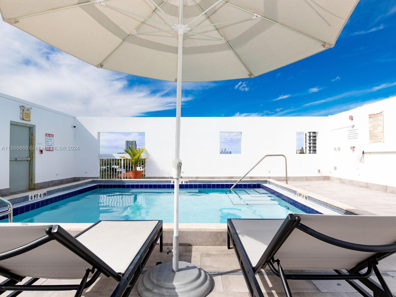 VILLAGGIO IN THE GROVE TO - Residential Lease