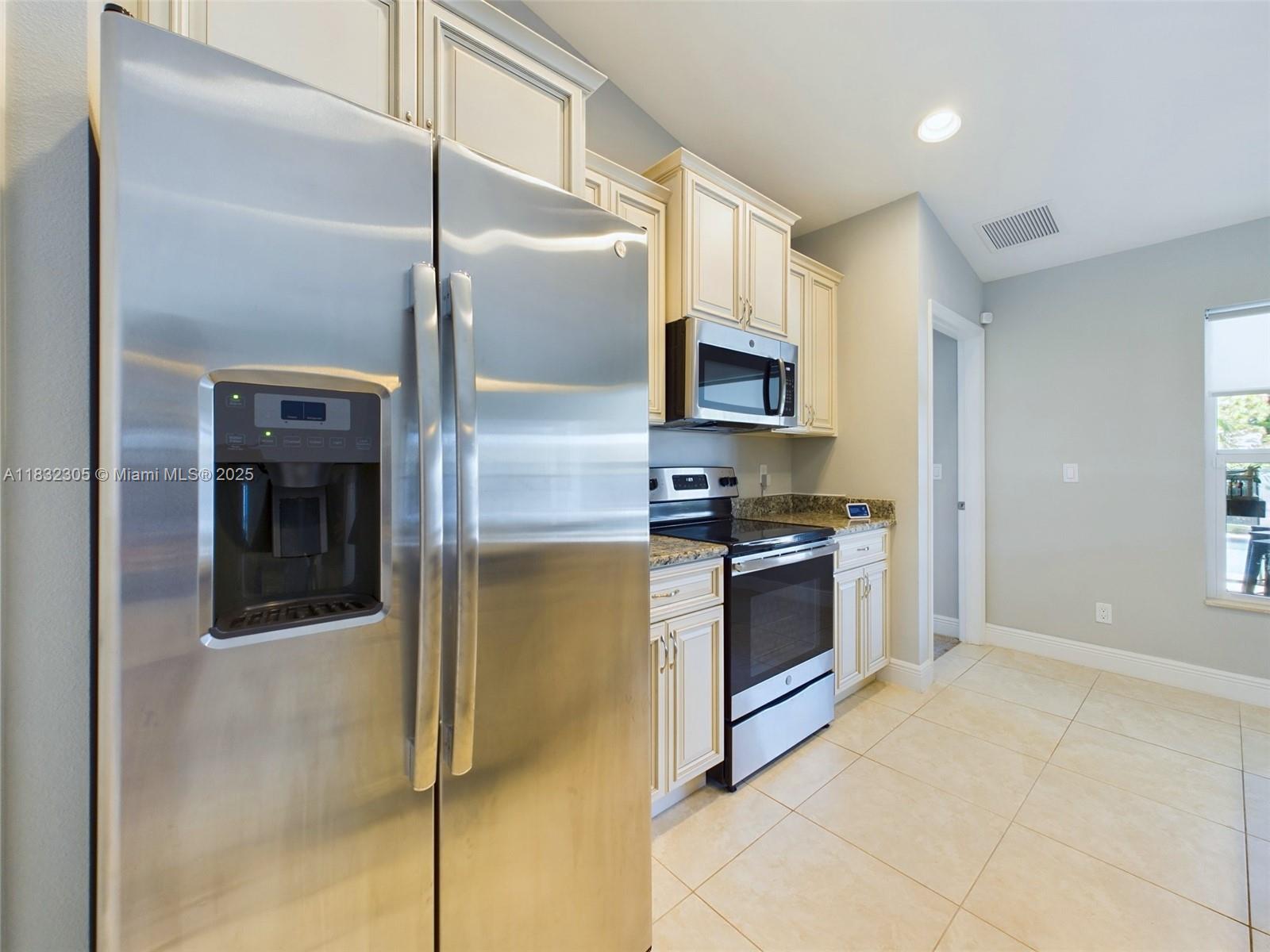 PORT ST LUCIE SECTION 14 - Residential Lease