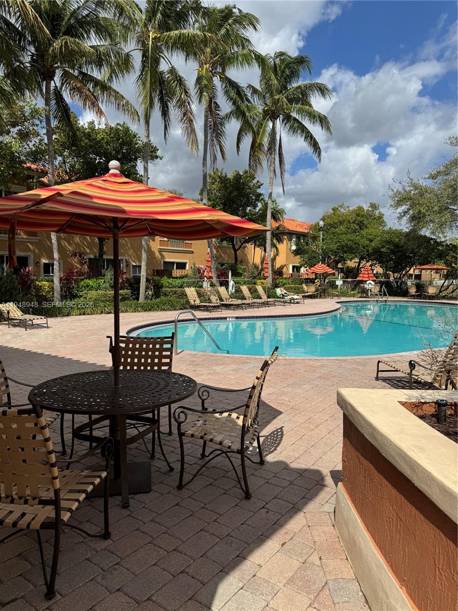 VILLAS AT HARBOR ISLES - Residential