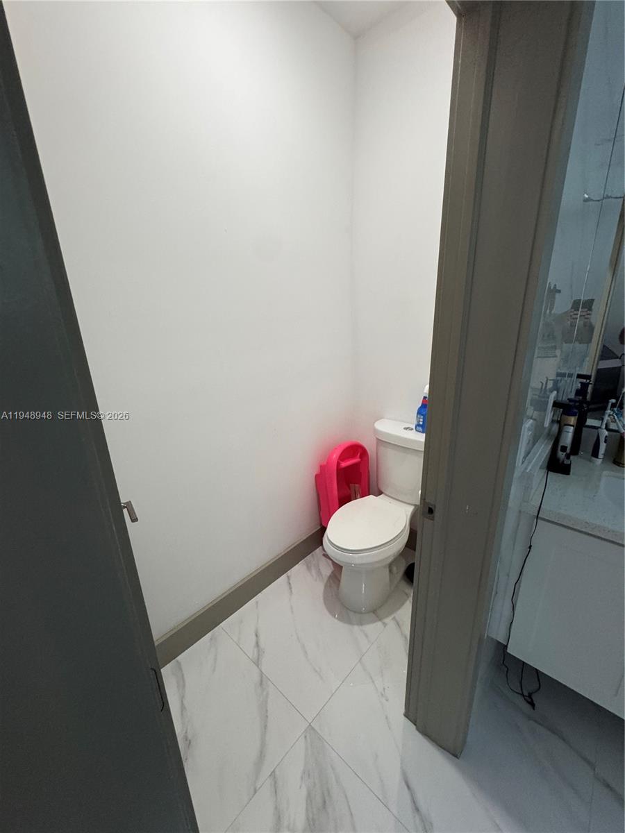 VILLAS AT HARBOR ISLES - Residential