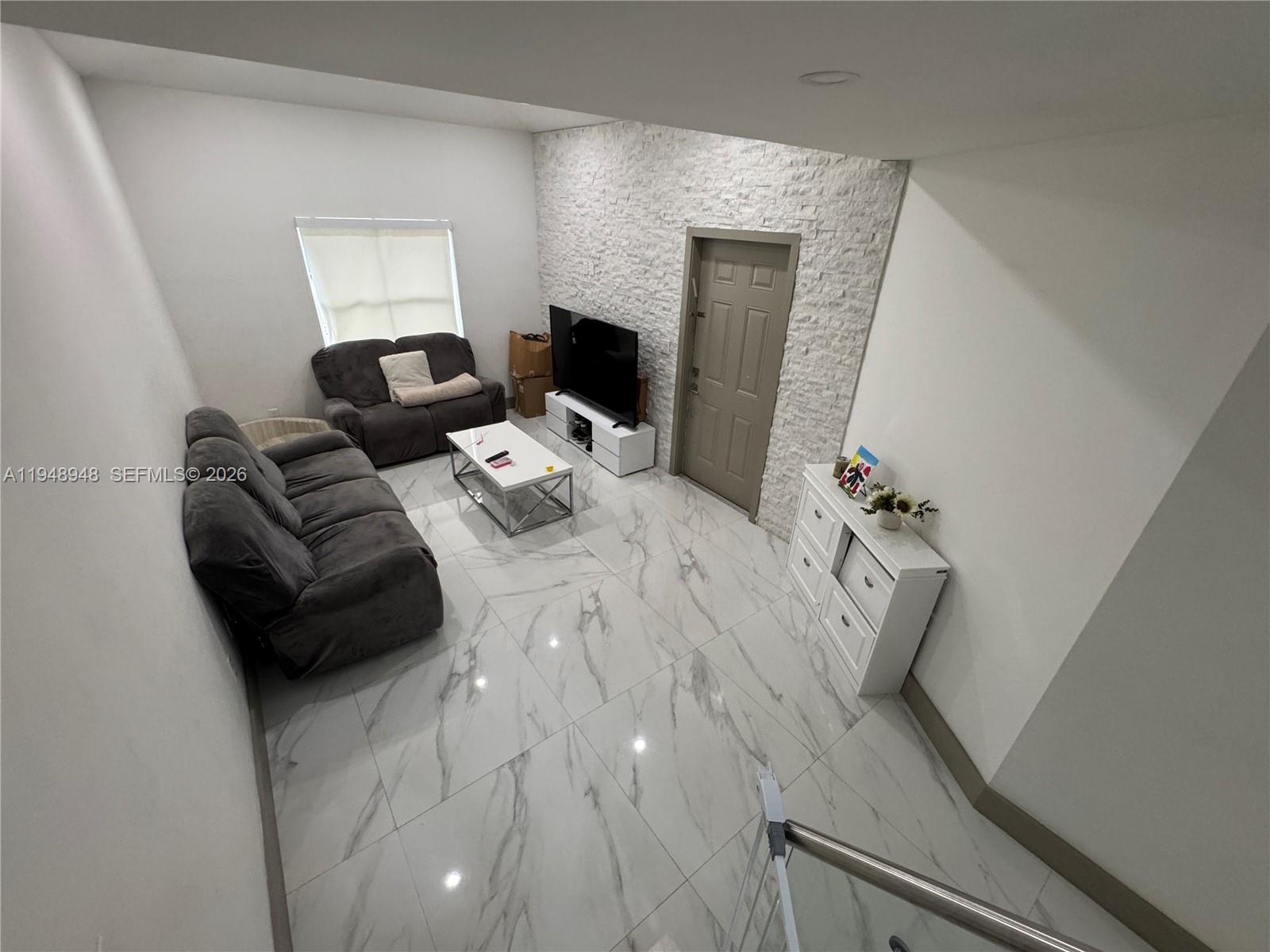 VILLAS AT HARBOR ISLES - Residential