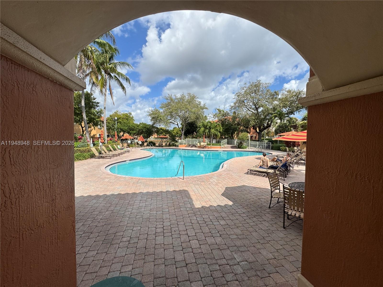 VILLAS AT HARBOR ISLES - Residential