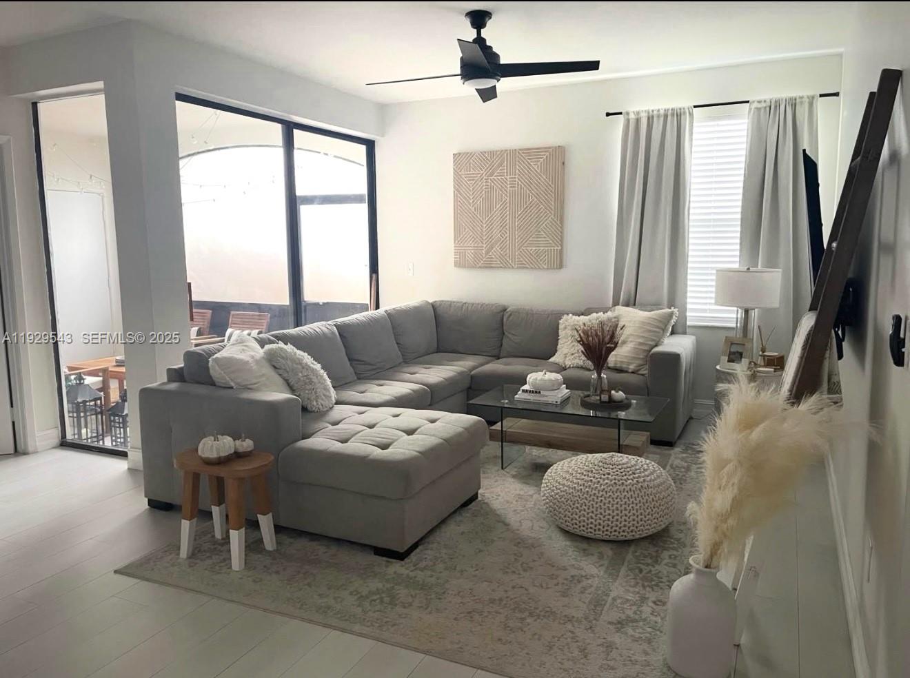 PIERPOINTE FIVE CONDO III - Residential Lease