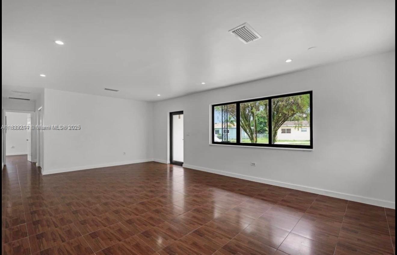 1521 NW 134th St