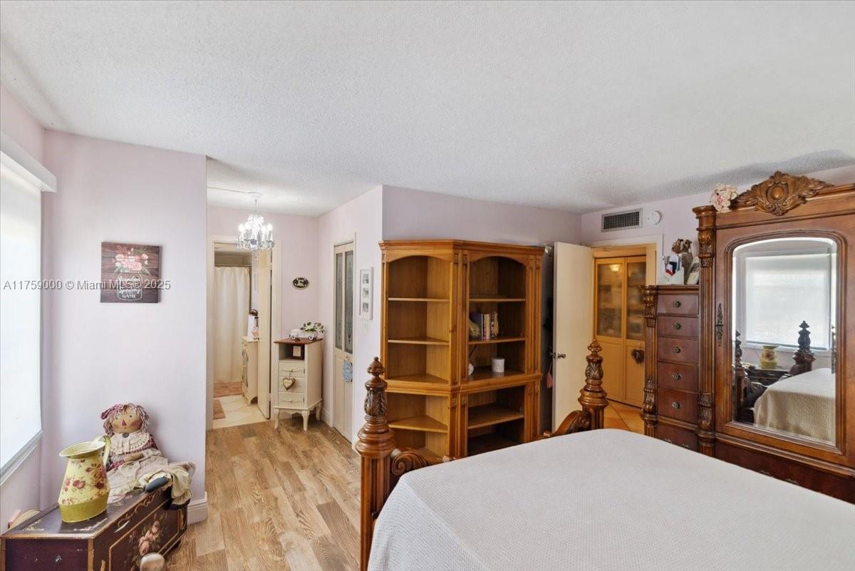 EDEN ISLES CONDO NO 6 - Residential