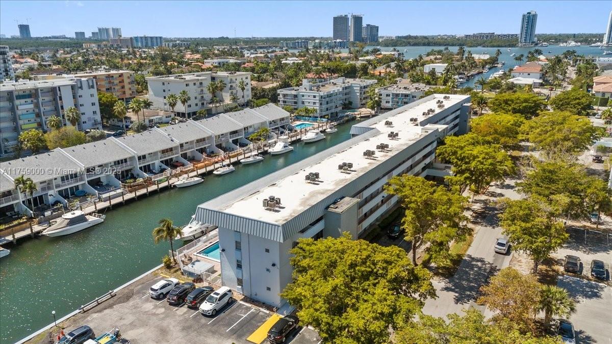 EDEN ISLES CONDO NO 6 - Residential