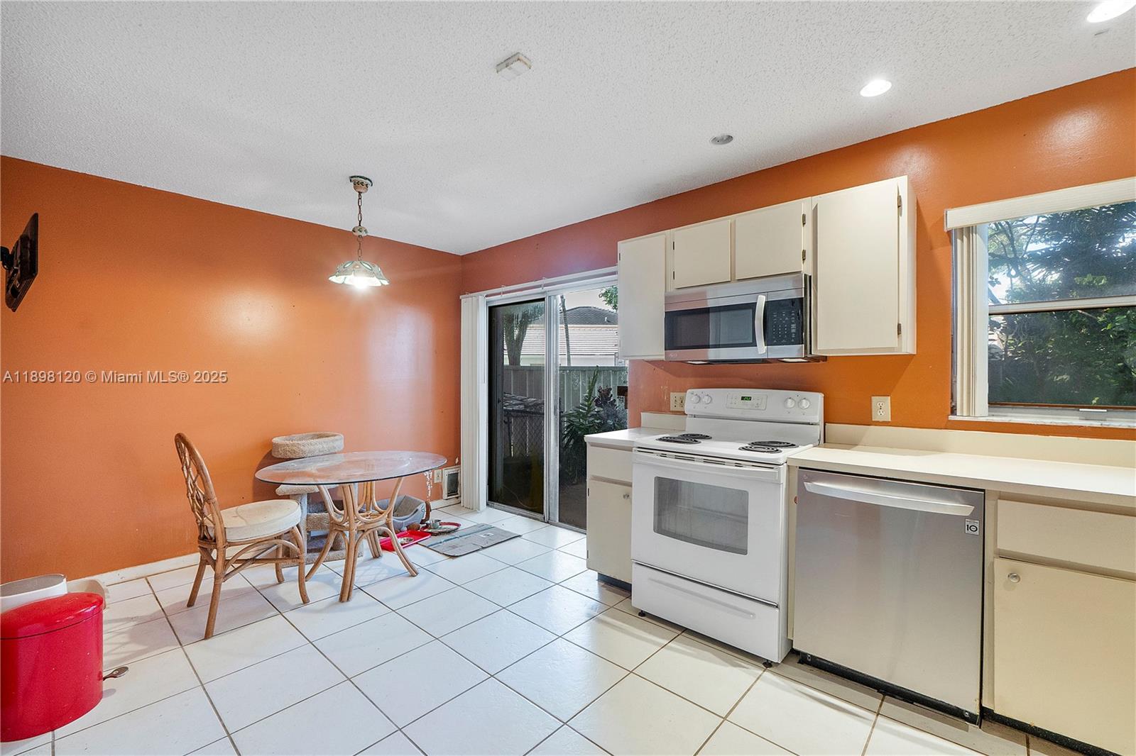 JACARANDA PARCEL 608 - Residential